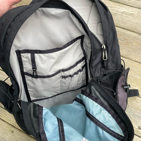 tumi backpack doesn't come with tracer Amazon.com: Mens Tumi Brief Pack Black/Red One Size Size:5/8OZ (3INCH) Uh is my rod The Alpha Bravo navigation bat a fry